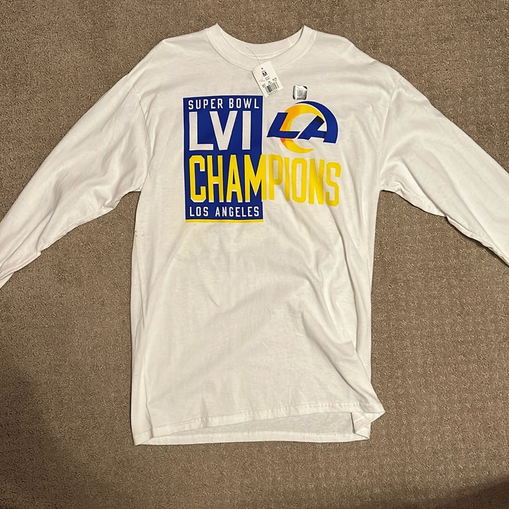 Nwt Men’s medium La rams Super Bowl long sleeve shirt